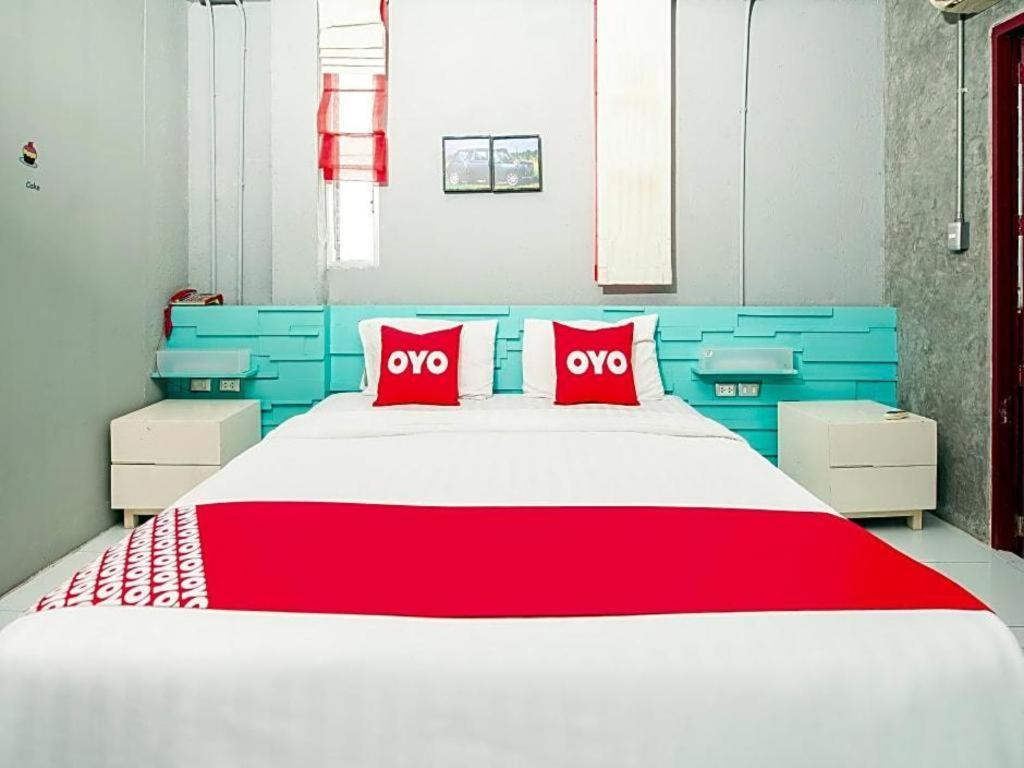 Oyo 292 The Oddy Hip Hotel Patong Екстериор снимка