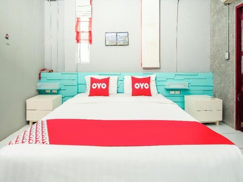 Oyo 292 The Oddy Hip Hotel Patong Екстериор снимка
